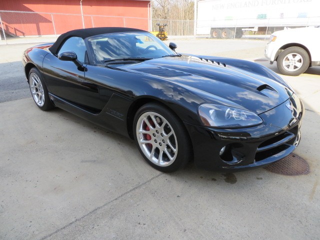 2004 DODGE VIPER SRT-10