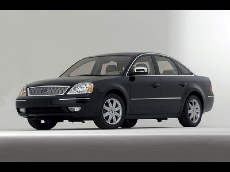 2005 FORD FIVE HUNDRED LIMITED All vehicles subject to prior sale. We reserve the righ ROCHESTER, NH