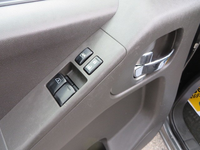 2009 NISSAN FRONTIER KING CAB SE