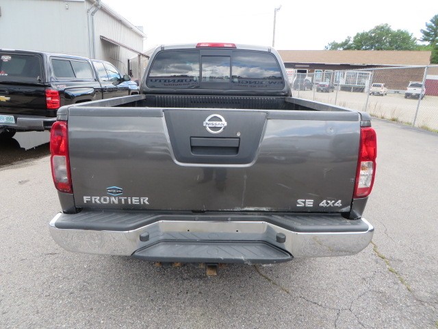 2009 NISSAN FRONTIER KING CAB SE