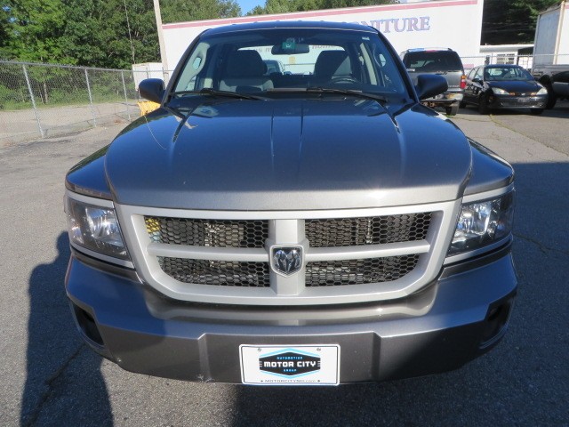 2011 DODGE DAKOTA SLT