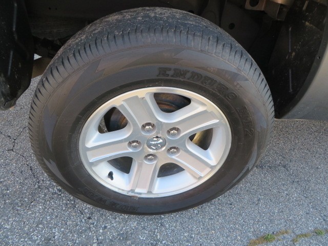 2011 DODGE DAKOTA SLT