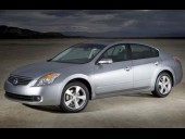 2010 NISSAN ALTIMA BASE All vehicles subject to prior sale. We reserve the righ ROCHESTER, NH